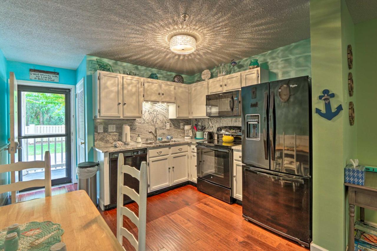 Colorful Hilton Head Condo With Beach And Pool Access! ฮิลตันเฮดไอส์แลนด์ ภายนอก รูปภาพ