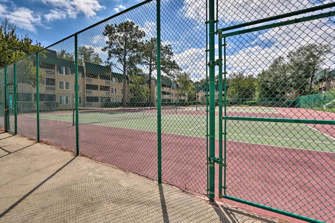 Colorful Hilton Head Condo With Beach And Pool Access! ฮิลตันเฮดไอส์แลนด์ ภายนอก รูปภาพ